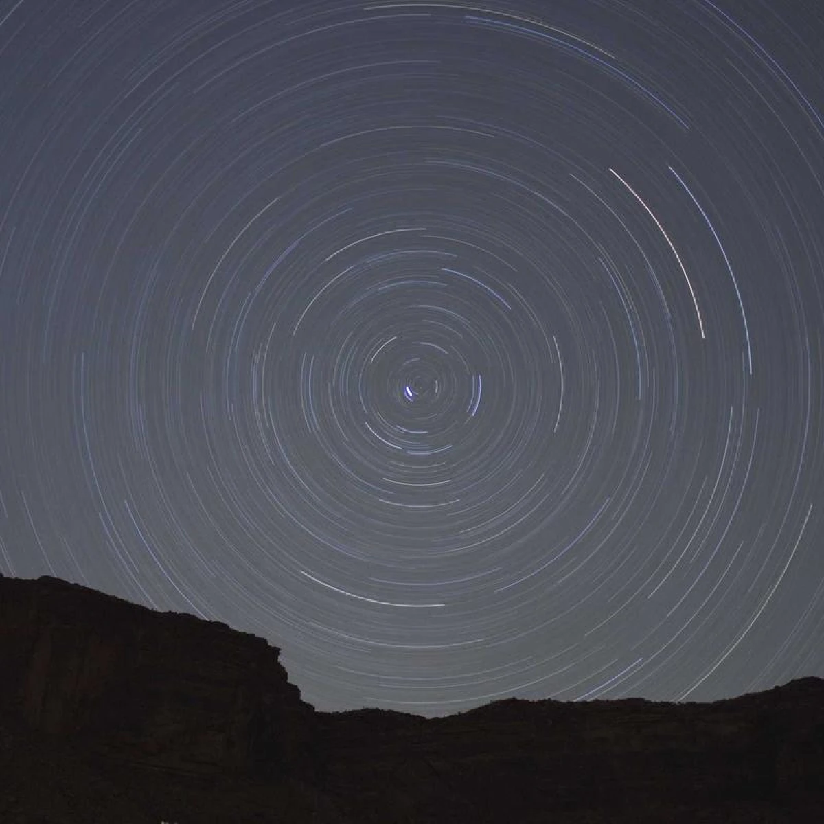 Обеци „Плетено сърце"